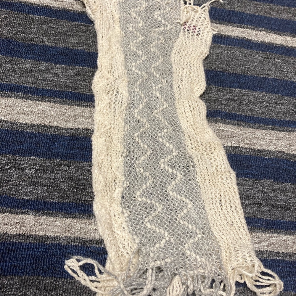 Small neck scarf